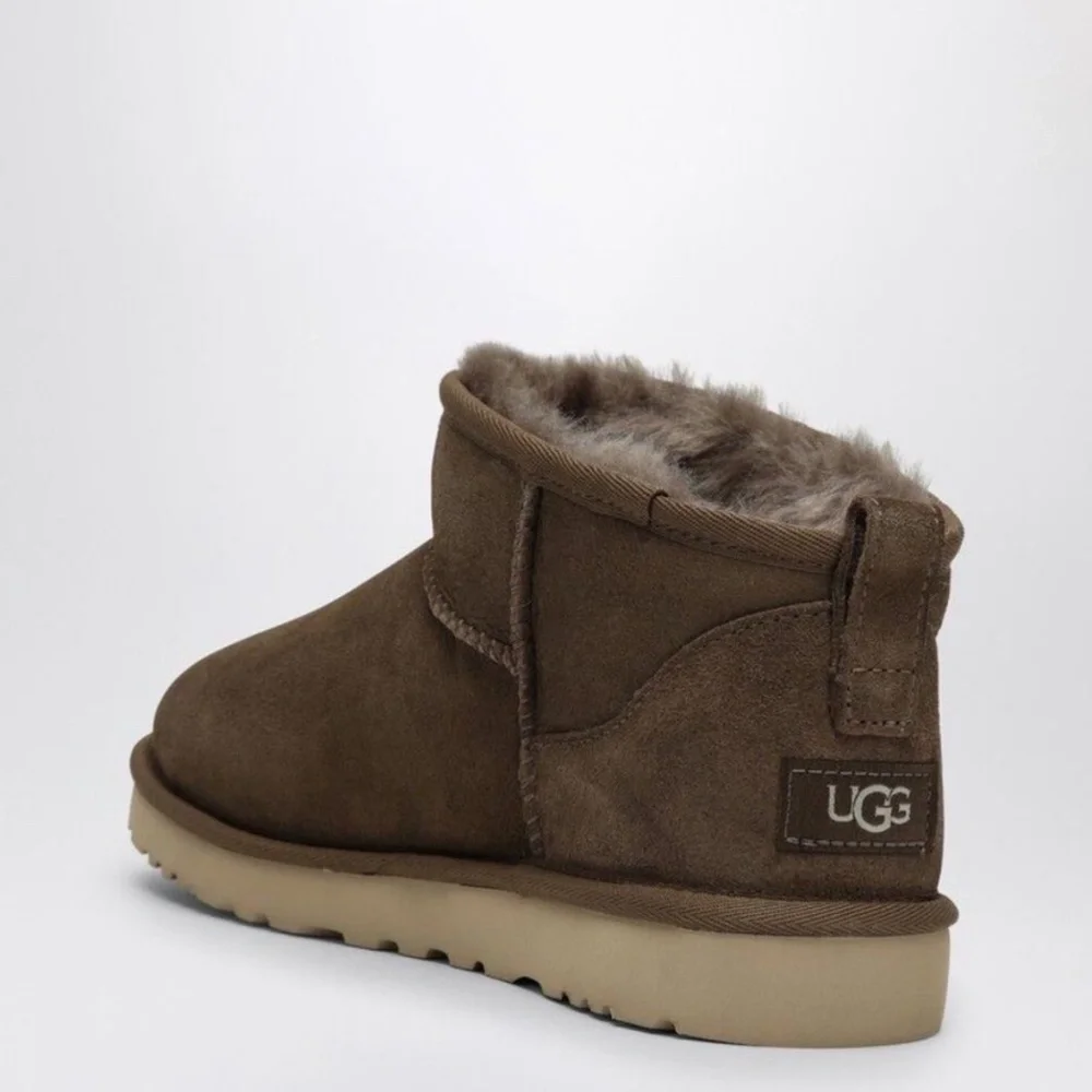 UGG Classic Ultra Mini Hickory boot